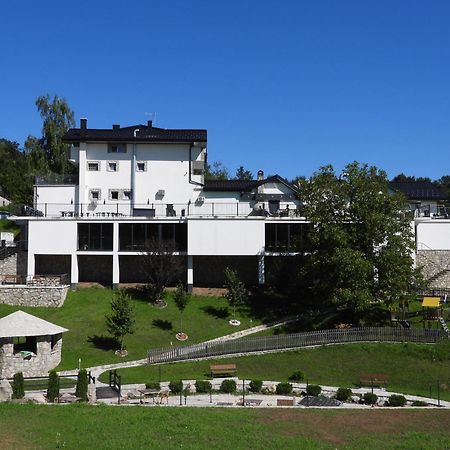Motel Aladin Казин Екстериор снимка