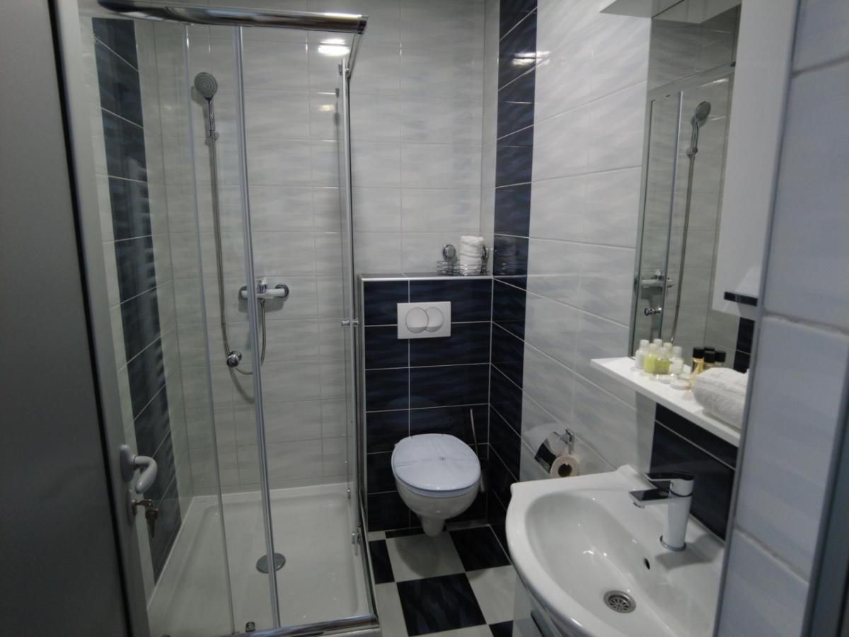 Motel Aladin Казин Екстериор снимка